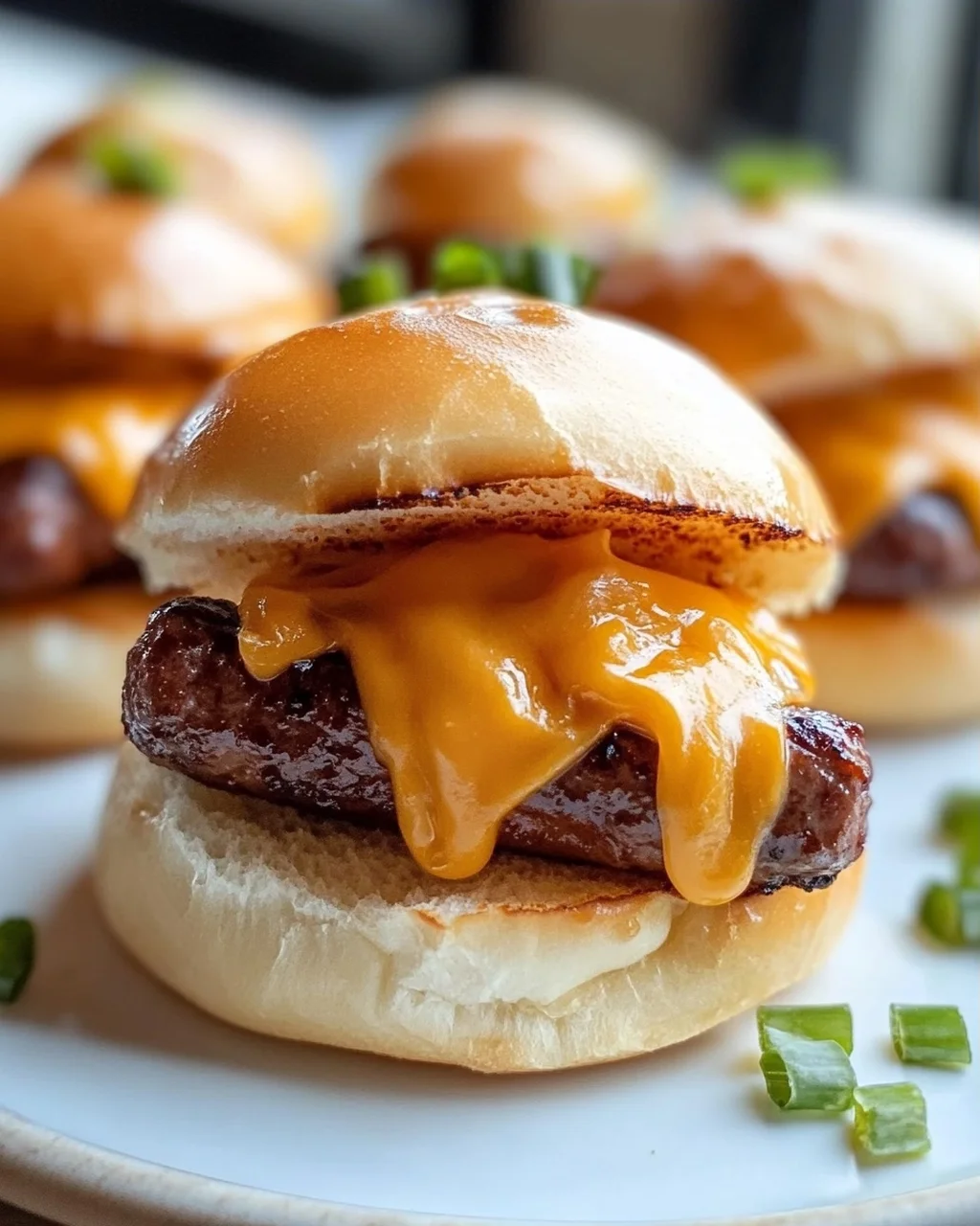 Mini Mississippi Little Smokies Sliders mit Cheddar genießen!