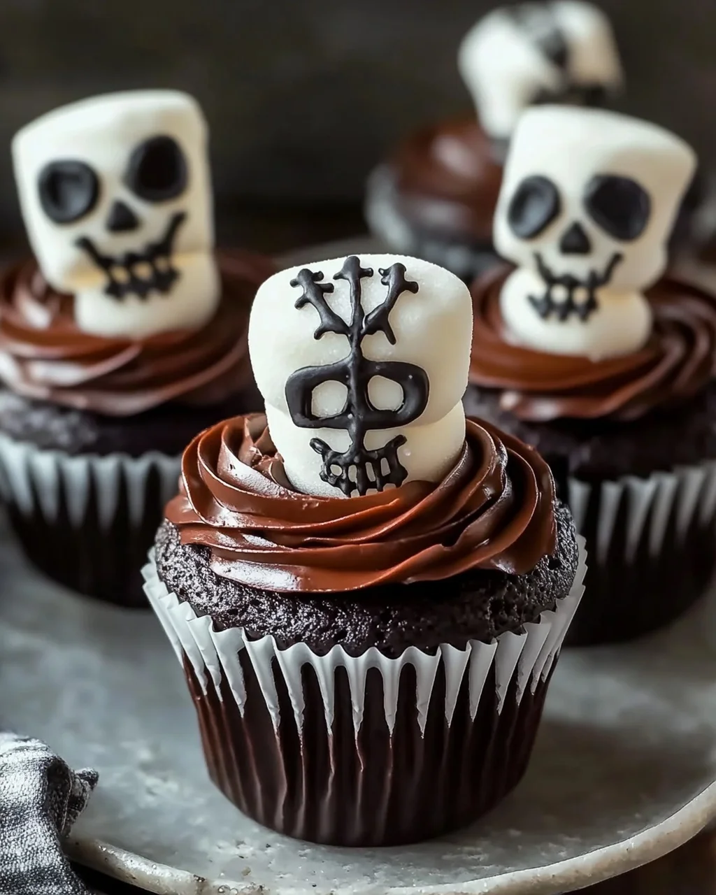 Skelett-Cupcakes (Marshmallow-Variante)